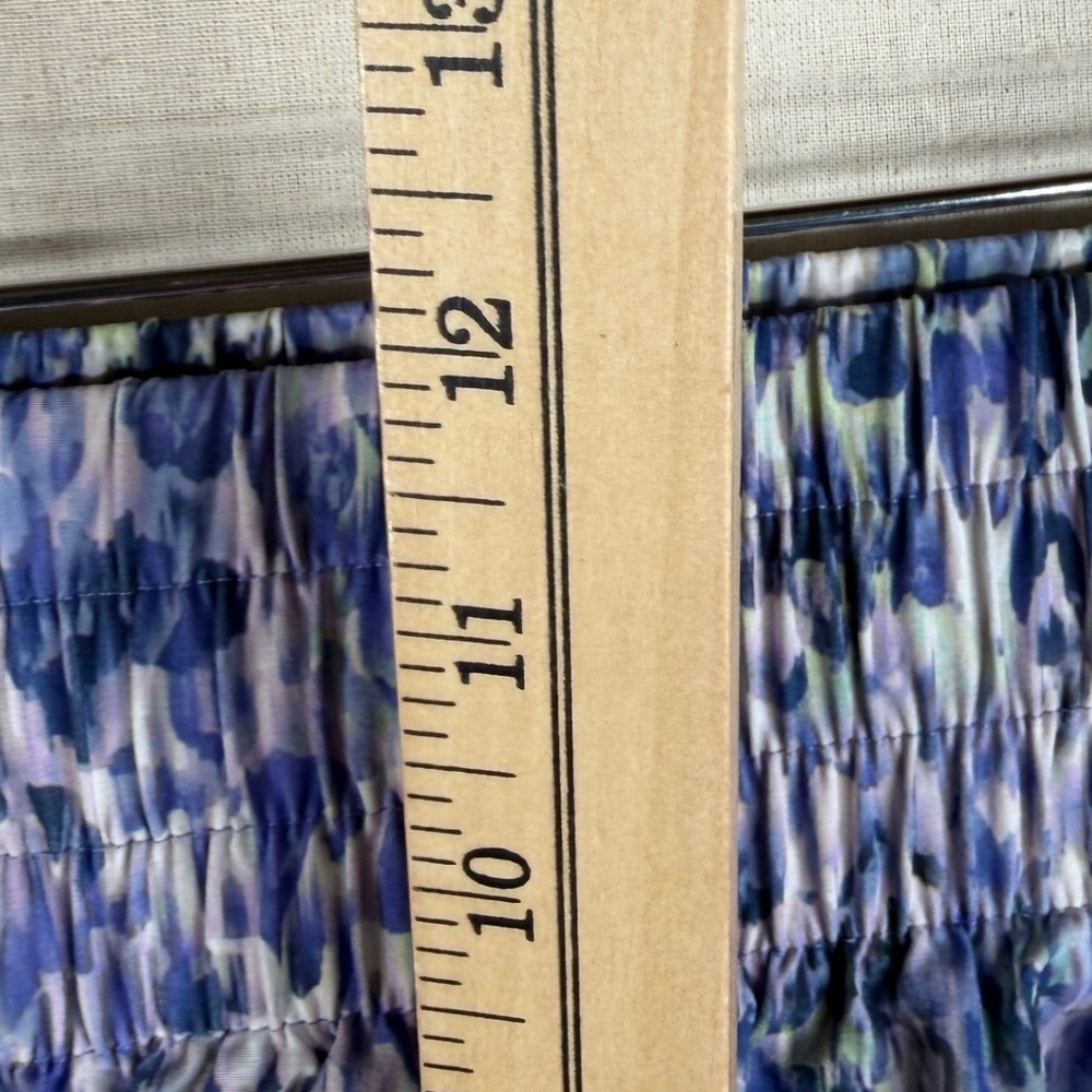 Athleta High Rise Run Short size Small Purple/White - Picture 6 of 7